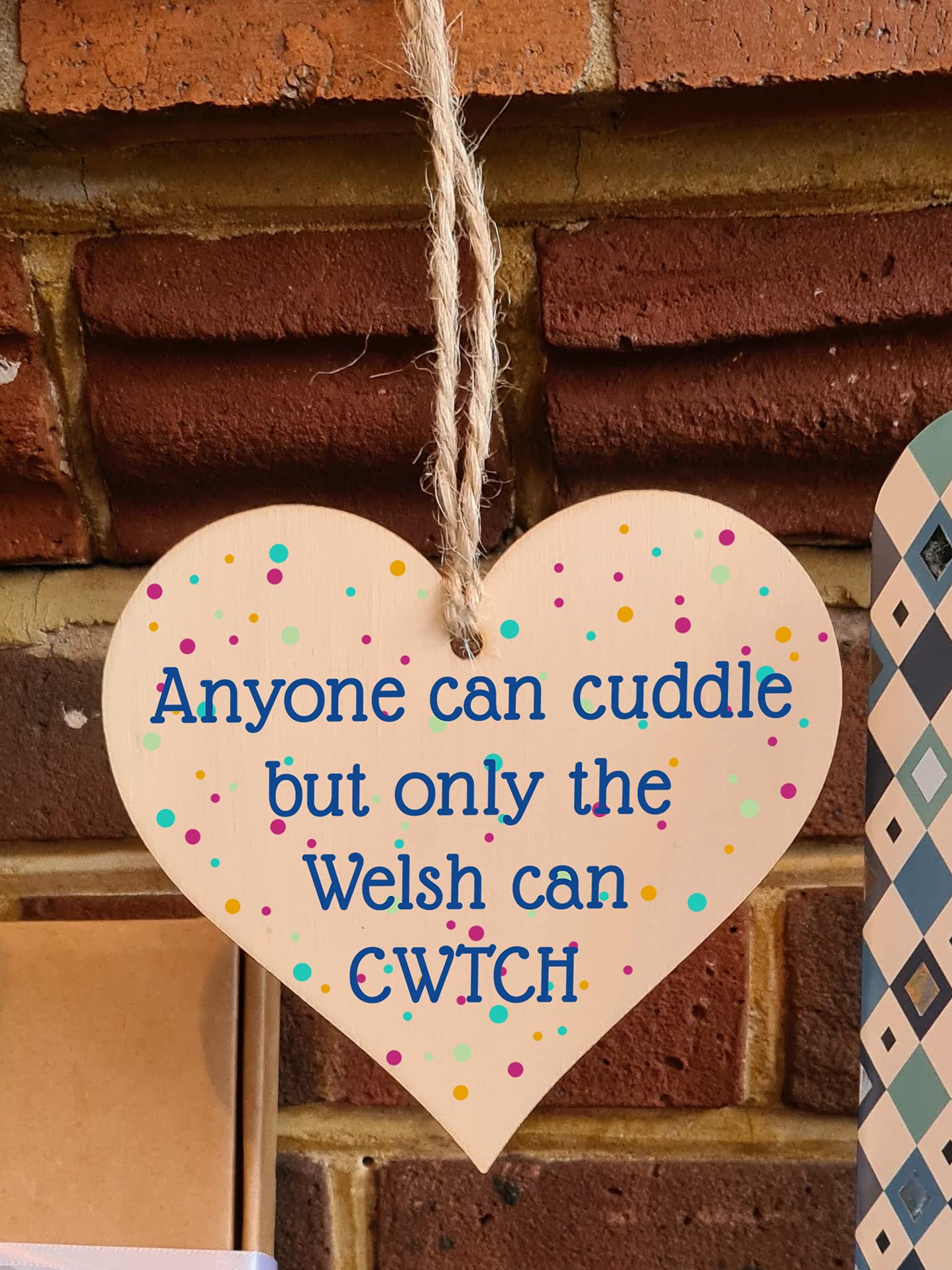 The Plum Penguin Handmade Wooden Hanging Heart Plaque Gift Cuddle Welsh Cwtch Fun Novelty Wall Hanger Decoration Friendship Family Love