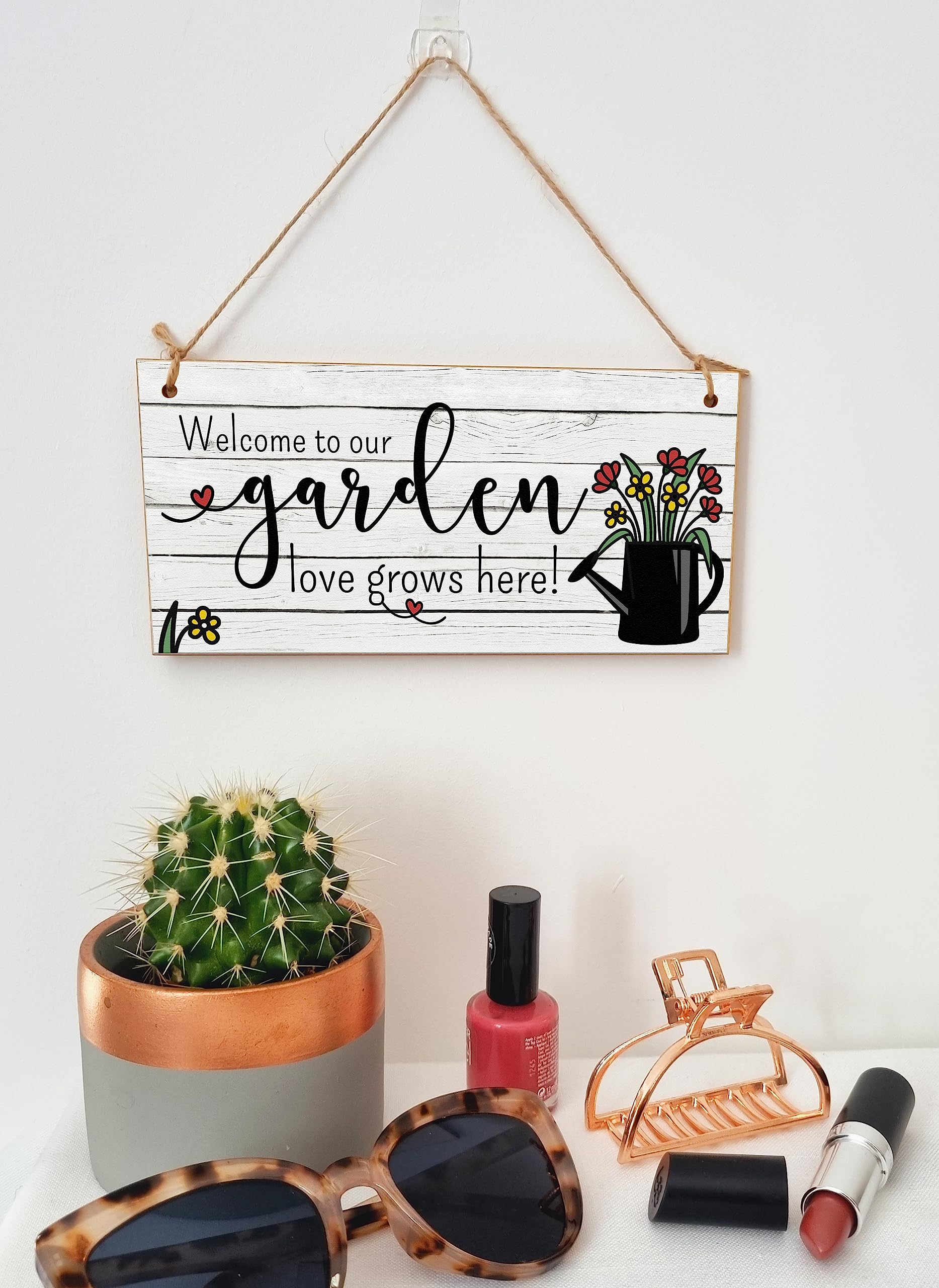 The Plum Penguin Welcome to Our Garden Love Grows Decorative Rustic Gift Handmade Wooden Plaque Home Décor Hanging Sign Family