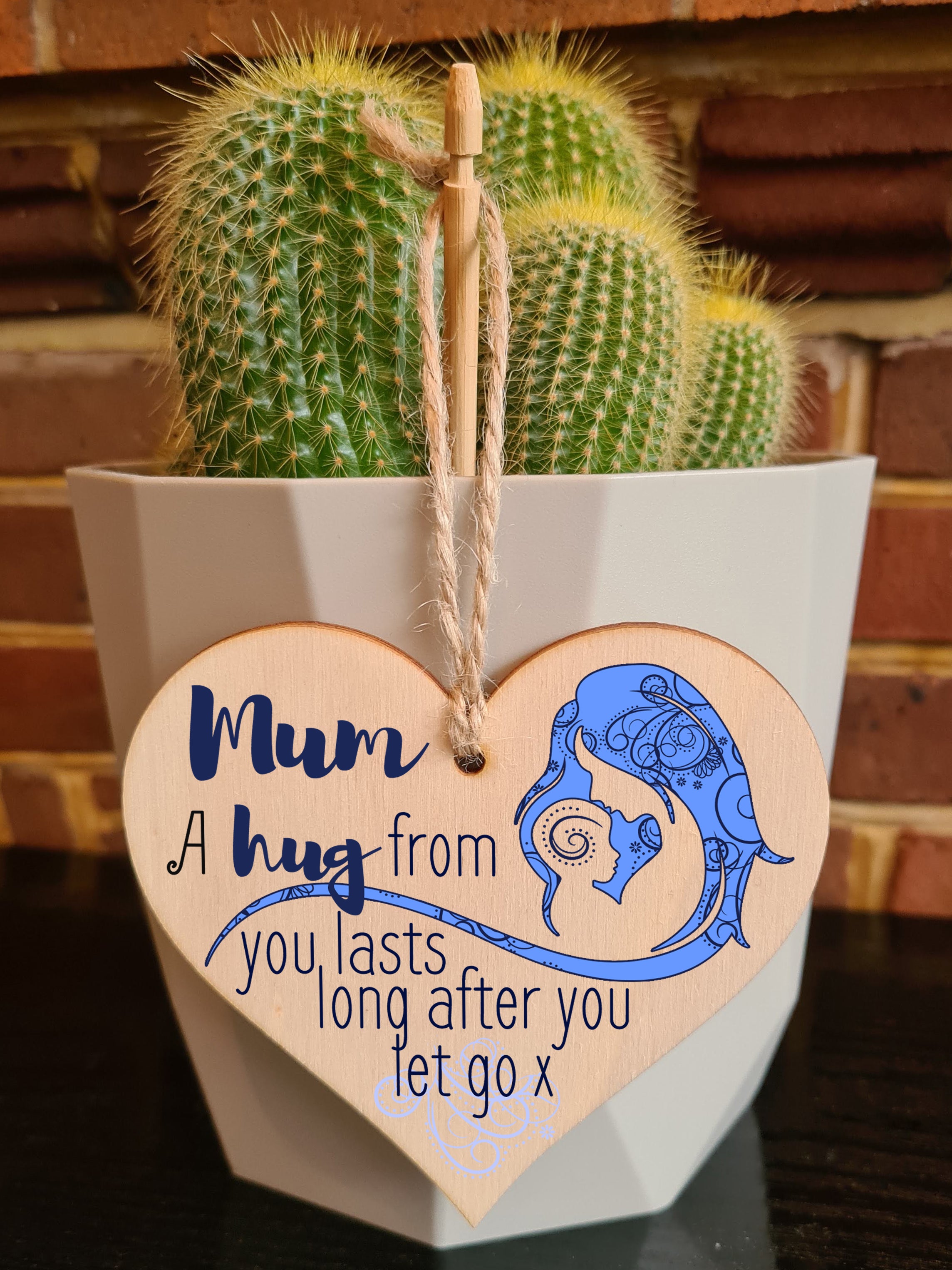 Handmade Wooden Hanging Heart Plaque Mother's Day Gift perfect for Mum loving thoughtful special keepsake A hug from you lasts long after you let go card alternative from kids wall hanger